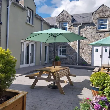 The Courtyard 3* Castlepollard